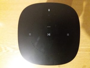 Sonos One 3 300x225 - Sonos One le haut-parleur intelligent