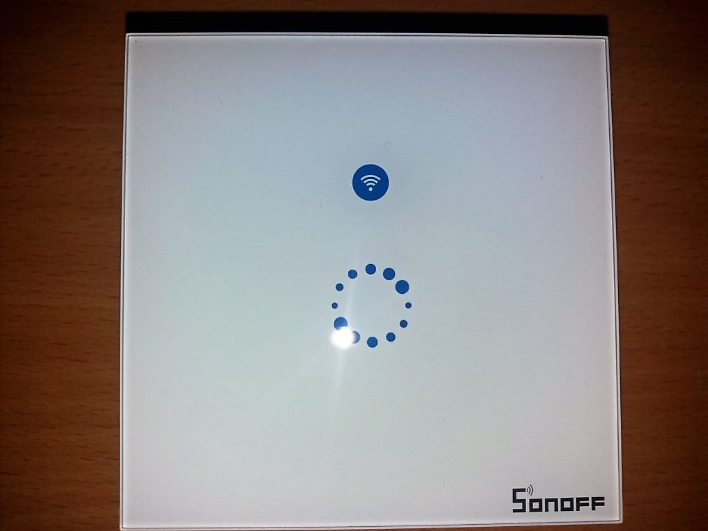 Présentation de l'interrupteur connecté Sonoff Touch – Blog