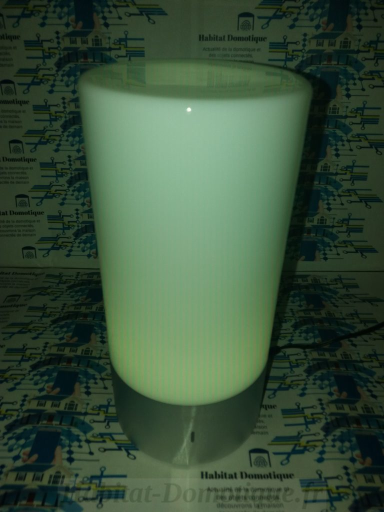Lampe Led AUKEY 10 768x1024 - Lampe de chevet tactile LED AUKEY test et avis